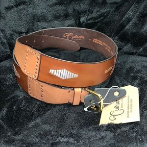 ❤️NWT Cuirum Barcelona 100% leather belt